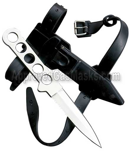 Diving knife with stainless blade and versatile sheath